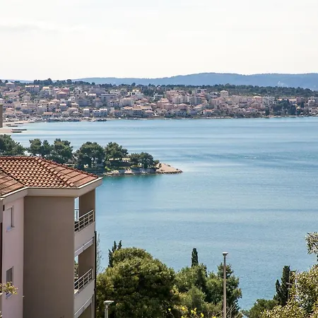 Apartment By The Sea - 25303
